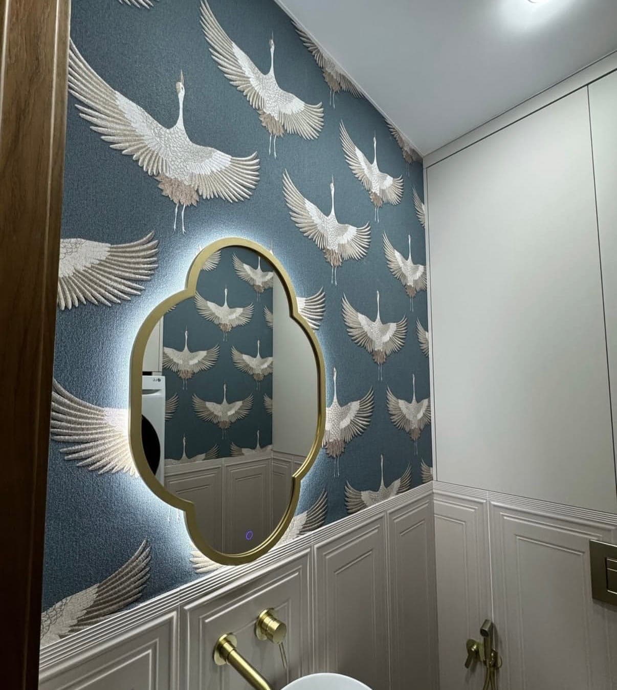 Peinture — Toilettes — papier peint & boiseries · réalisation ARDMUPRO